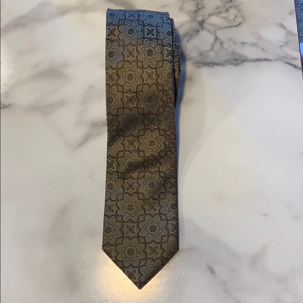 GREAT condition, barely worn “Haines & Bonner” tie